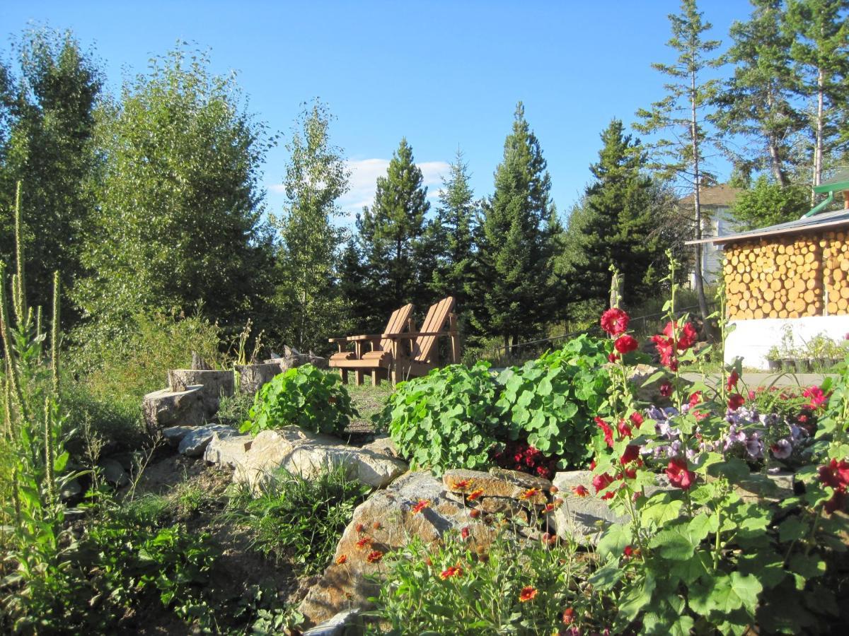 Wild Nature B&B Kelowna Bagian luar foto