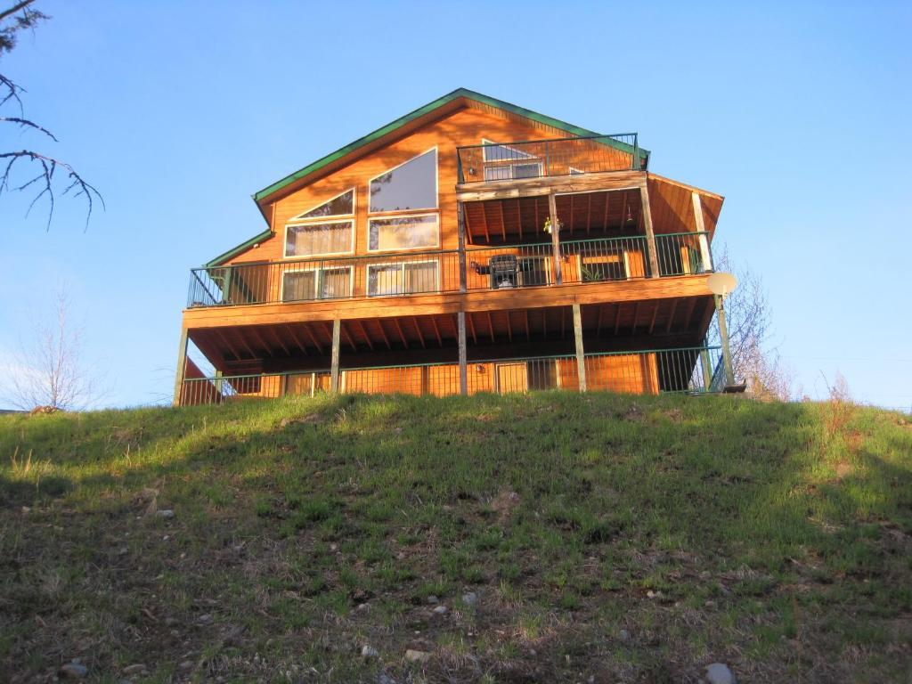 Wild Nature B&B Kelowna Bagian luar foto