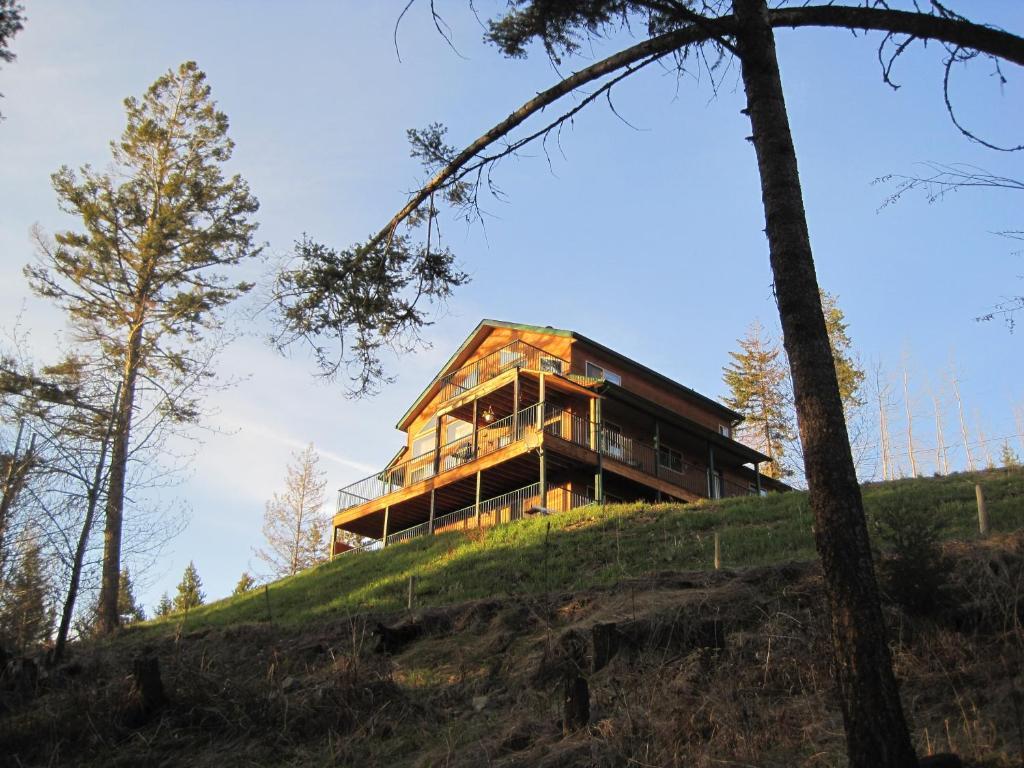 Wild Nature B&B Kelowna Bagian luar foto