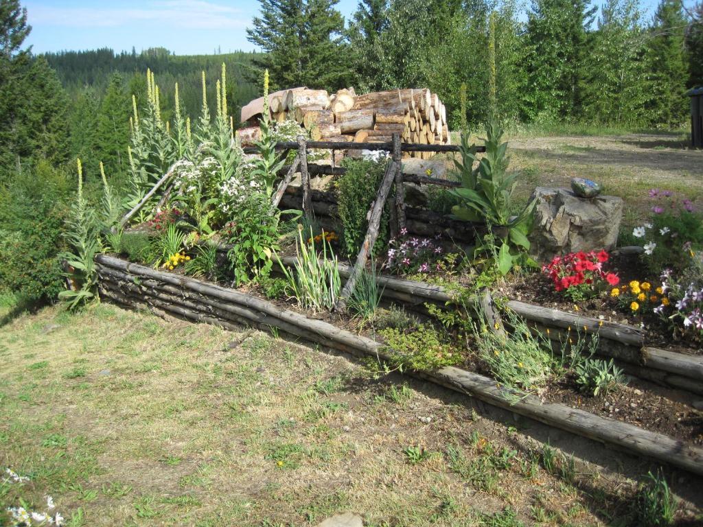 Wild Nature B&B Kelowna Bagian luar foto